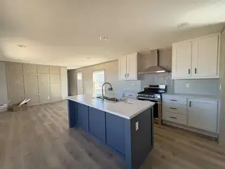 1179 Los Tulipanes Drive SE Kitchen