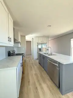 1179 Los Tulipanes Drive SE Kitchen