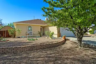 6700 Tierra Vista Avenue NW, Albuquerque