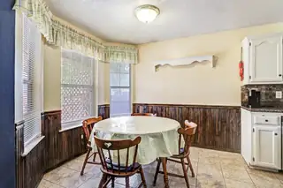 6700 Tierra Vista Avenue NW Dining Room