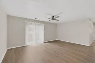 4801 Irving Boulevard NW UNIT 4904 Living Room