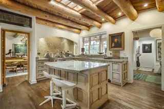 4200 Aspen Avenue NE Kitchen