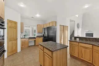 1385 Wilkes Way SE Kitchen