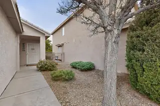 7105 Eagle Canyon Road NE Living Room