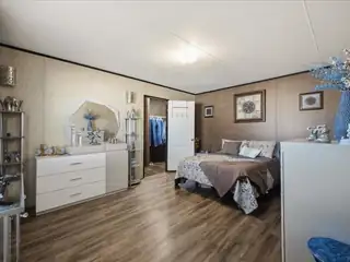 7401 San Pedro Drive NE TRLR 166 Bedroom