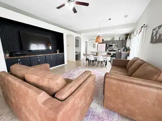 5543 Costa Uerde Road NW Living Room