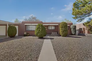 1025 Arizona Street SE, Albuquerque