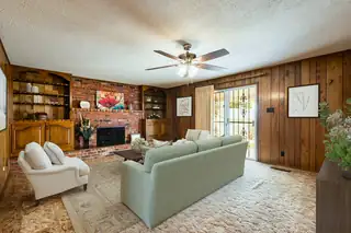 3709 Vermont Street NE Living Room