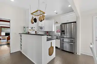 201 14th Street NW Kitchen