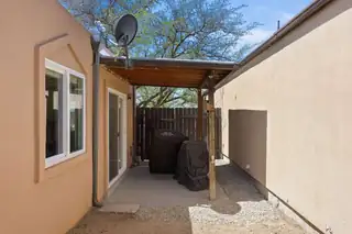 608 Mountain View Avenue NE Patio