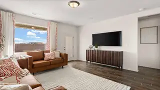 1501 Gleneagles Street NE Living Room