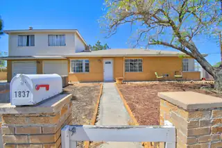 1837 Valencia Drive NE, Albuquerque