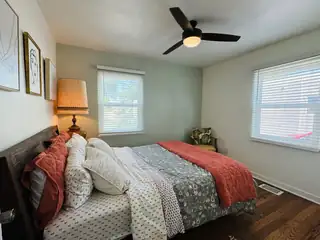 409 Morningside Drive NE Bedroom