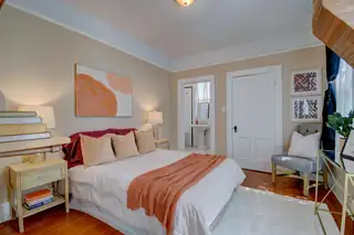 420 Edith Boulevard SE Bedroom