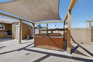 95 Lesperance Road Hot Tub