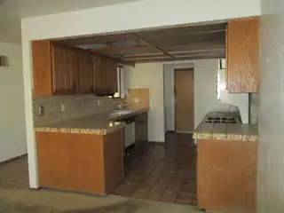 5813 Elmwood Drive NE Kitchen