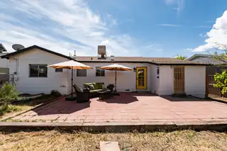 1405 Valle Alto Court NW Patio