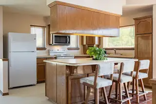11207 Carmel Avenue NE Kitchen