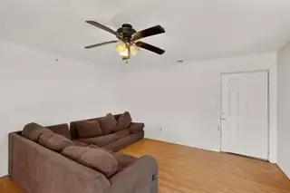 530 Alvarado Drive SE 