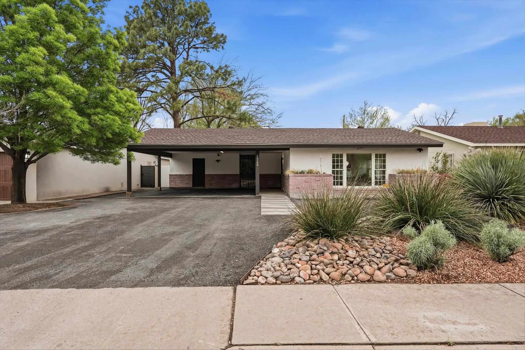 1522 San Patricio Avenue SW