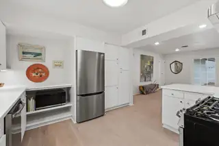 1522 San Patricio Avenue SW Kitchen