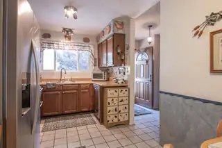 8004 RUIDOSO Road NE Kitchen