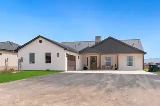 712 2nd Street NE, Rio Rancho