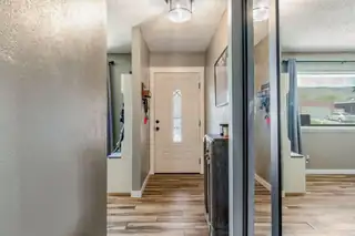 2405 Hiawatha Drive NE Living Room