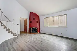 5319 Saratoga Drive NW Living Room