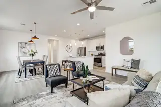 3341 Wolf Tail Loop NE Living Room