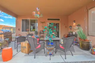 1521 Vista De Colinas Drive SE Patio