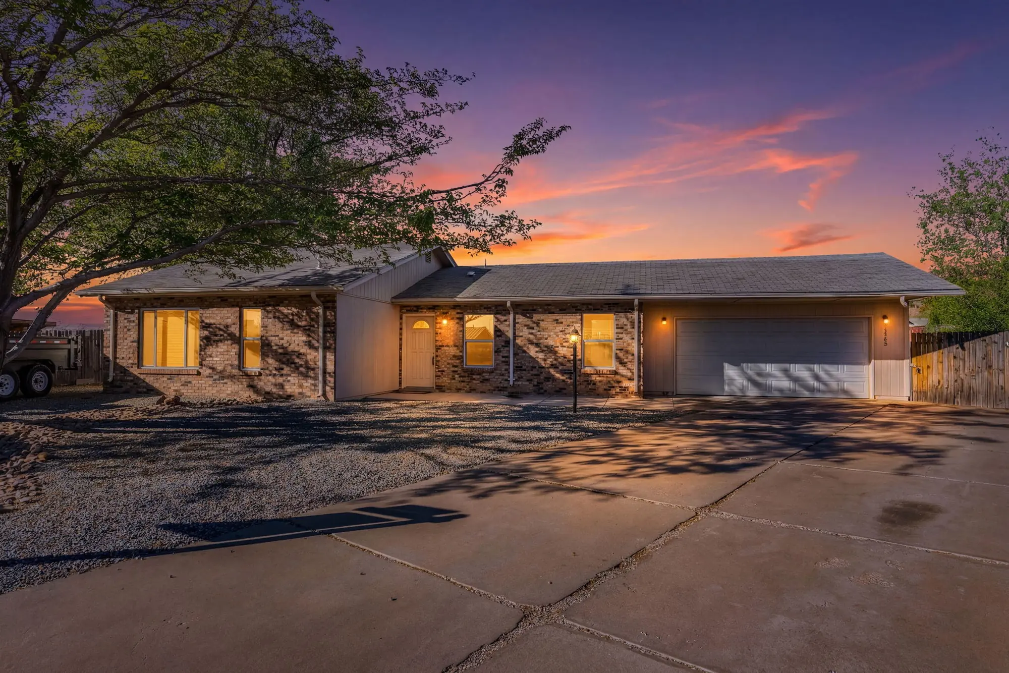 1320 Manzanita Court SE