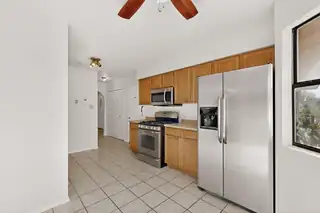 717 Nicklaus Drive SE Kitchen