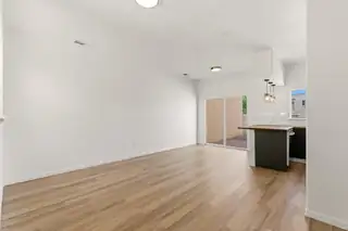 4623 Via Macduffee Road NE Kitchen