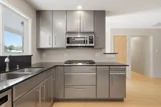 2905 Charleston Street NE Kitchen