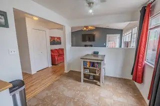 1800 Ira Drive NE Living Room