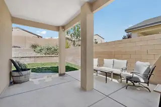 6227 Nueva Espana Road NW Patio