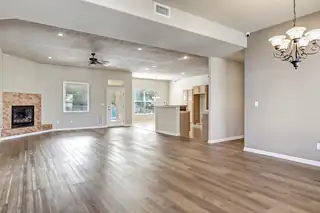 504 Accipitrine Court SE Living Room