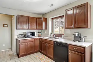 7501 Banyon Avenue NW Kitchen