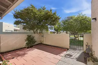 616 Eastlake Drive SE Patio