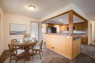 9801 Snowheights Boulevard NE Dining Room