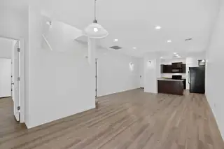 311 San Clemente Avenue NW Living Room