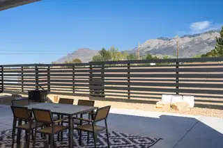 8712 Eagle Rock Avenue NE Patio