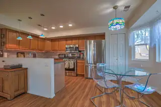 6841 Augusta Hills Drive NE Kitchen