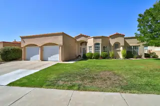 8423 Petaluma Drive NE, Albuquerque