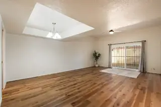 19 Casa Hermosa Drive NE Living Room