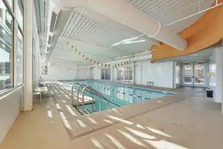 2831 Kings Canyon Loop NE Pool