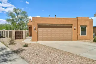 321 La Chamisal Lane NW, Los Ranchos 