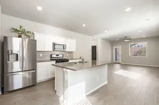 909 Tazanita Loop SE Kitchen