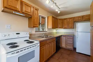 184 Rincon Loop Road Kitchen